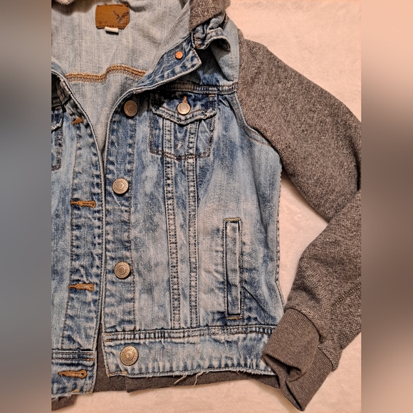 American Eagle Denim Button Front Jacket with Gray Sleeves Women's Size Medium - Picture 4 of 14